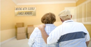 Moving with Elderly Family Members: A Guide for Caregivers